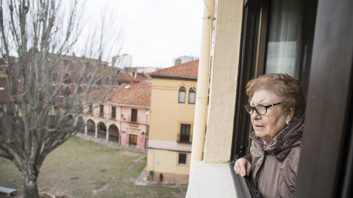 María del Carmen Miguélez insiste en que se debe hacer la obra. F. OTERO PERANDONES