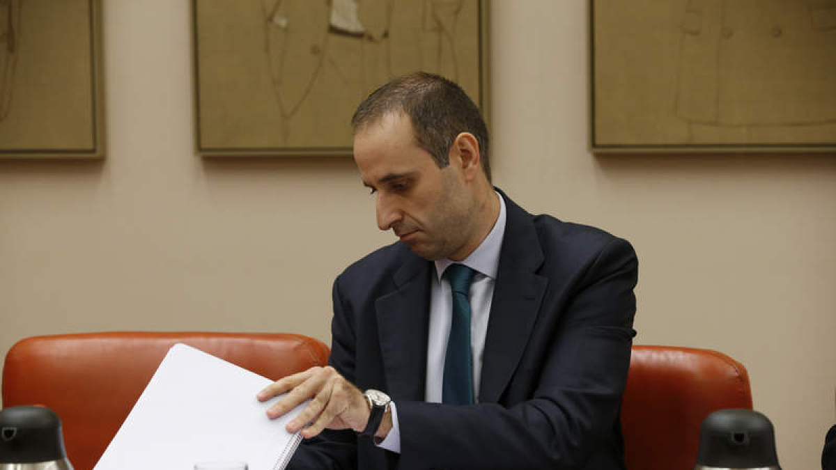 El presidente del FROB, Jaime Ponce, durante su comparecencia ante la Comisión de Economía. ZIPI
