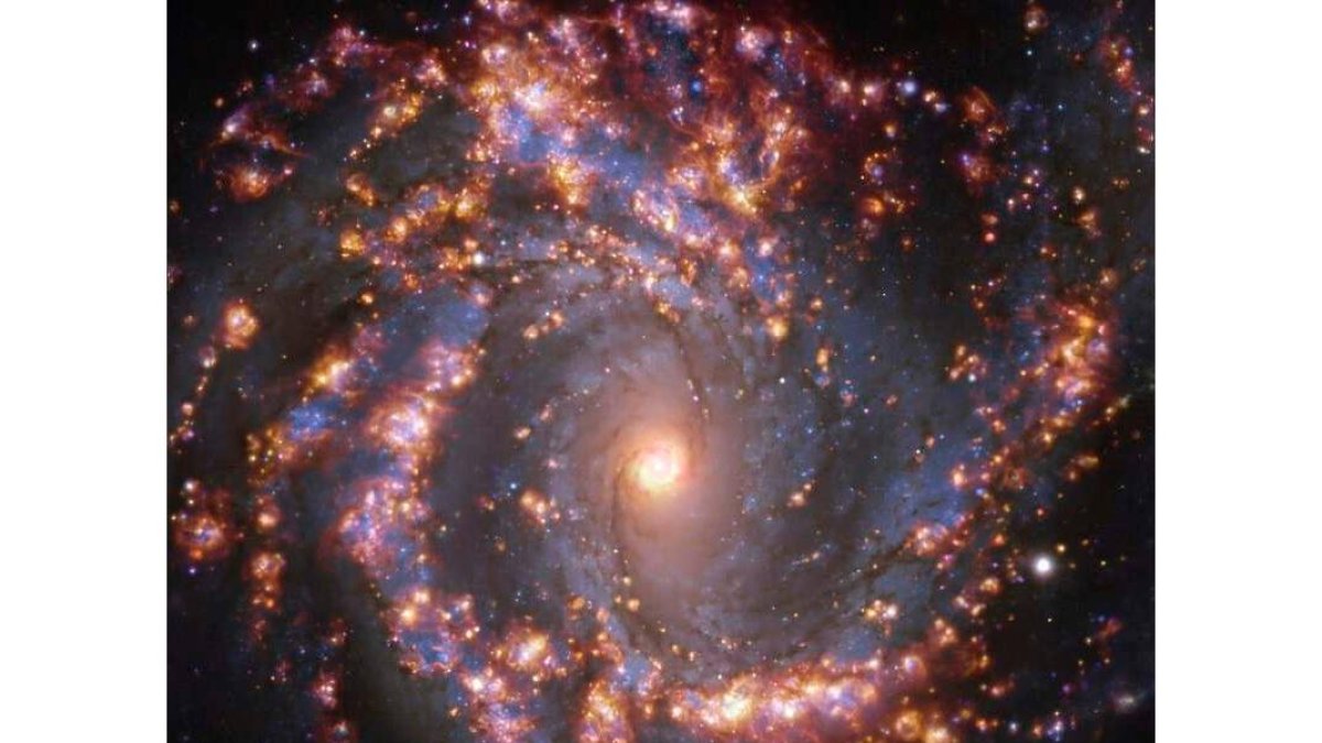 Imágenes de galaxias cercanas que parecen fuegos artificiales. EFE