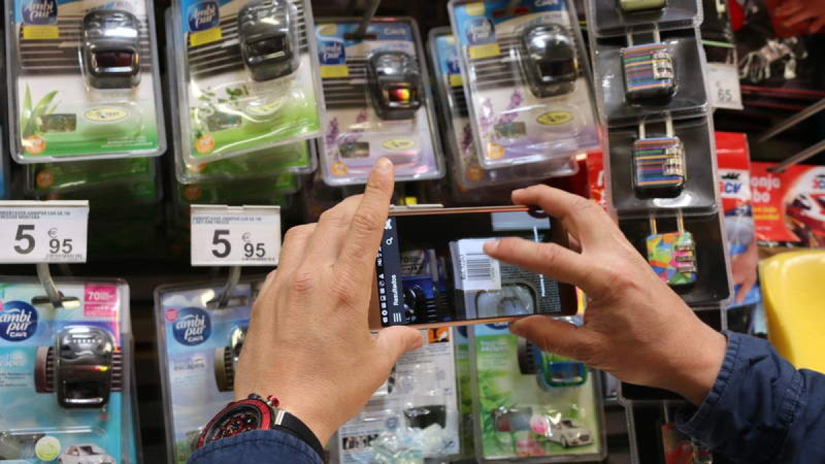 La aplicación Radarprice que rastrea los mejores precios en tiendas online y físicas creada por Daniel Rodríguez