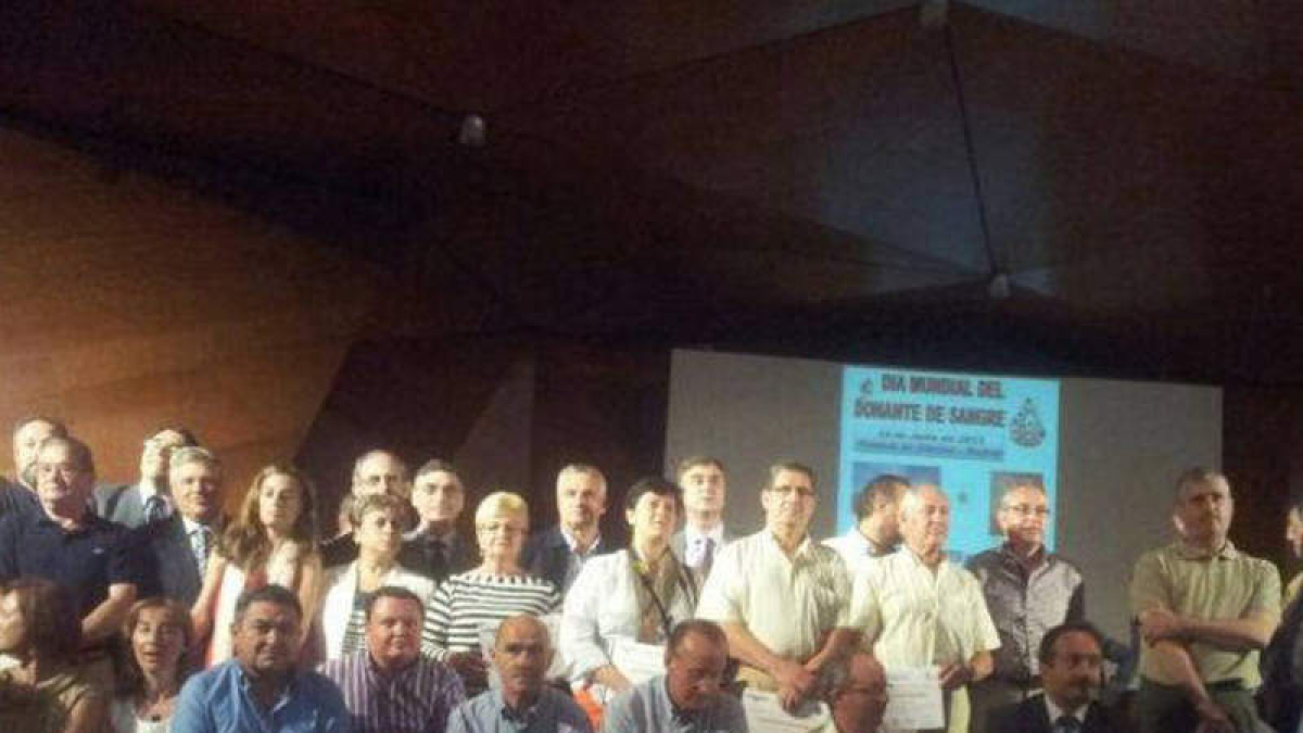 Parte de los donantes premiados ayer.