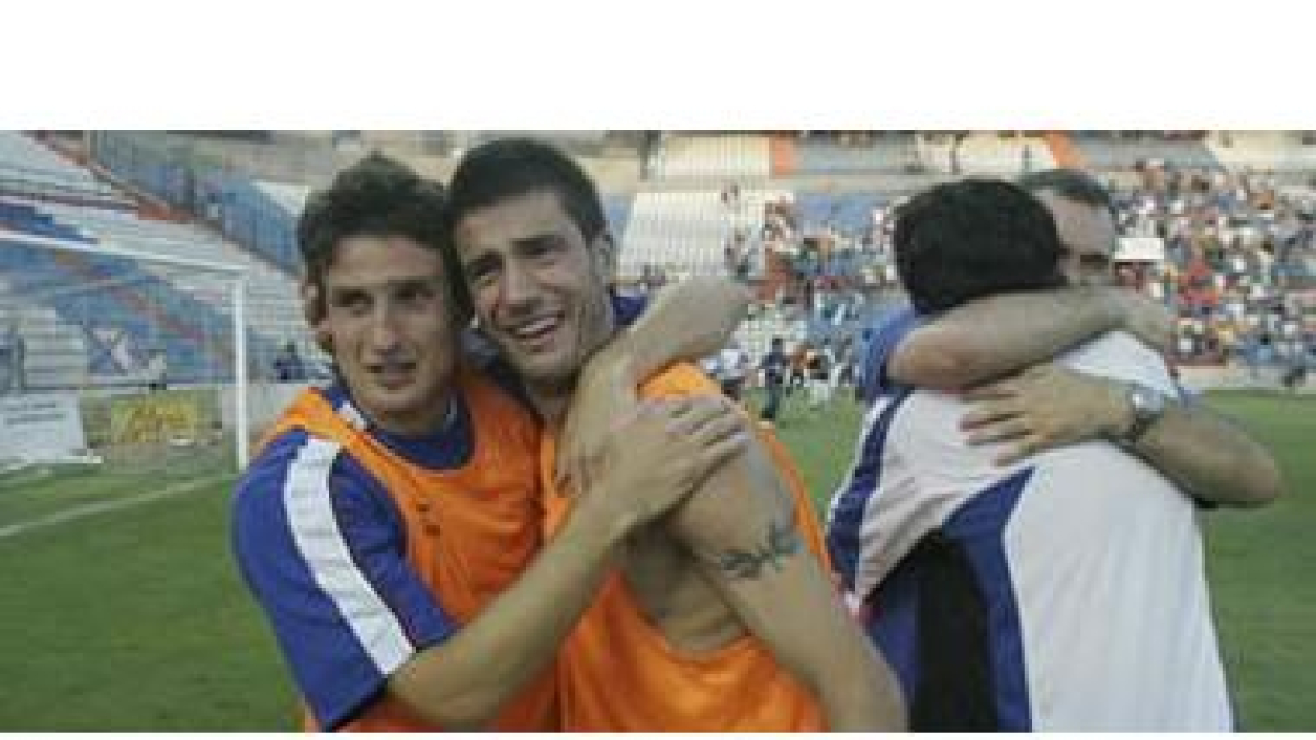 Esta imagen se repite por tercera vez, ya que Fuentes logró también ascender en 1999 y en el 2006.