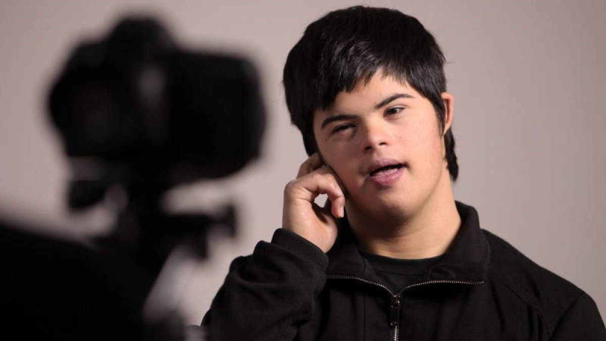 Quim Vilamajó tiene 16 años y pretende sensibilizar a la sociedad sobre su enfermedad.