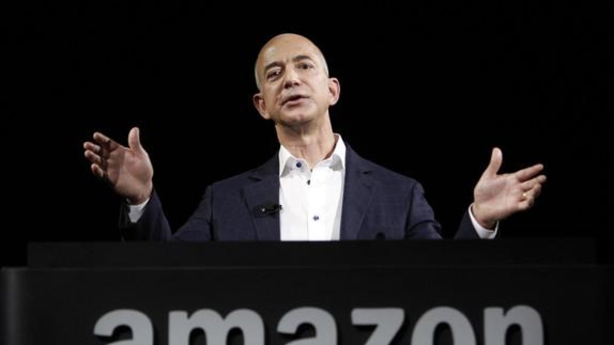 El consejero delegado de Amazon, Jeff Bezos, durante una conferencia, en Santa Monica (California).