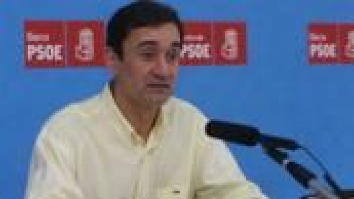 El candidato del PSOE a la alcaldía de Toreno, José Luis Merino