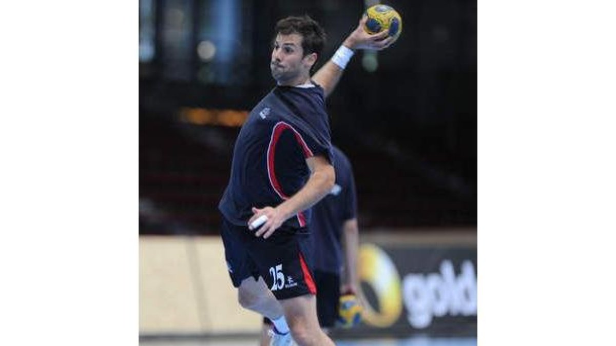 El central serbio Dalibor Cutura volverá de nuevo al equipo tras superar su lesión muscular.