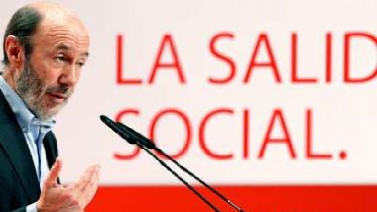Rubalcaba, en el acto de presentación de Jorge Alarte como candidato del PSOE a Valencia.