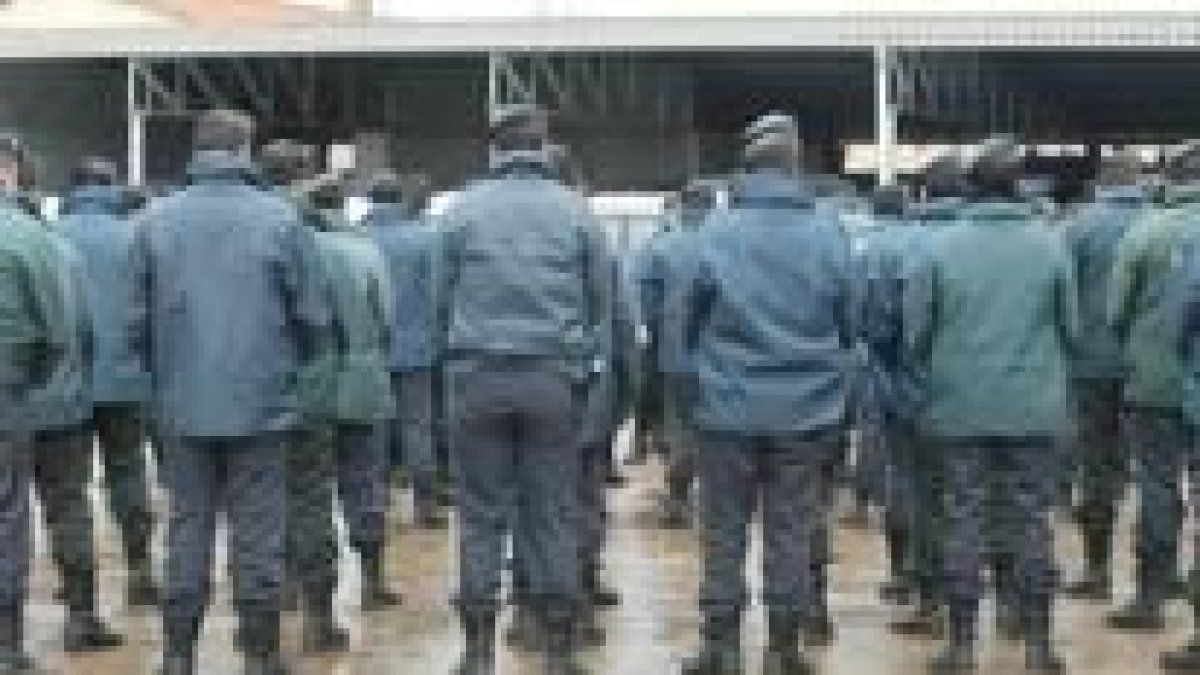 En una imagen de archivo, miembros de la Guardia Civil durante una jornada de entrenamiento