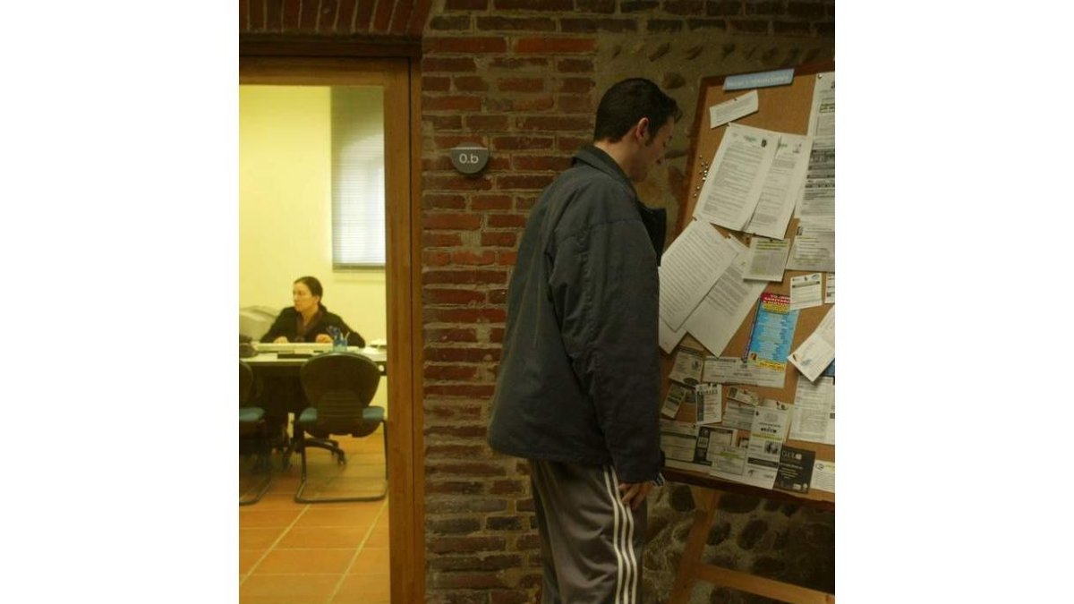 Las becas están gestionadas por el Ildefe.