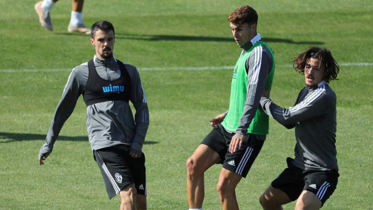 La Deportiva prepara el duelo de pasado mañana contra el Real Valladolid. DE LA MATA