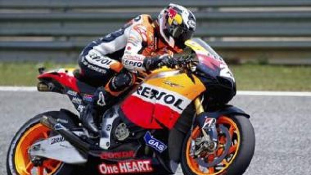 Las Honda, en la imagen Dani Pedrosa, volvieron a dominar ayer en los test de Le Mans.