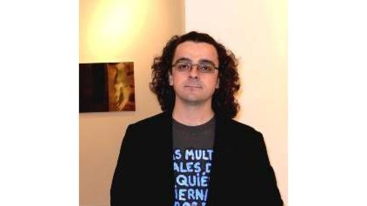 El artista Rafa Sendín muestra sus imágenes en León