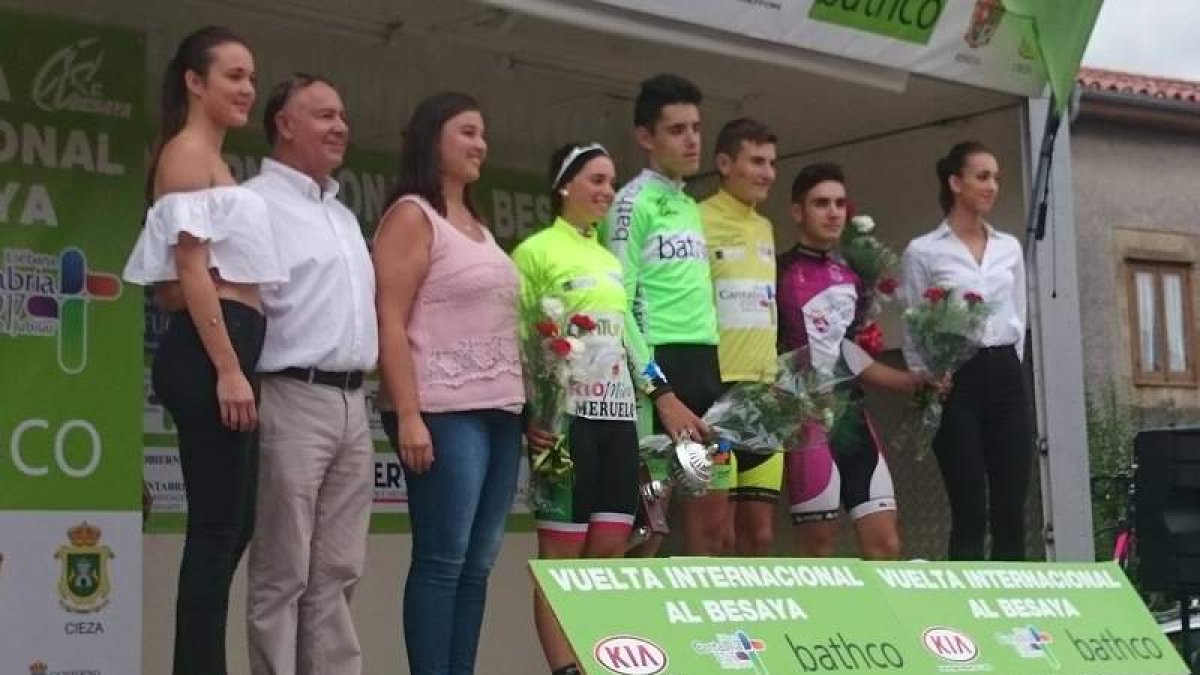 Fernando Álvarez subió por partida doble al podio en Besaya. DL