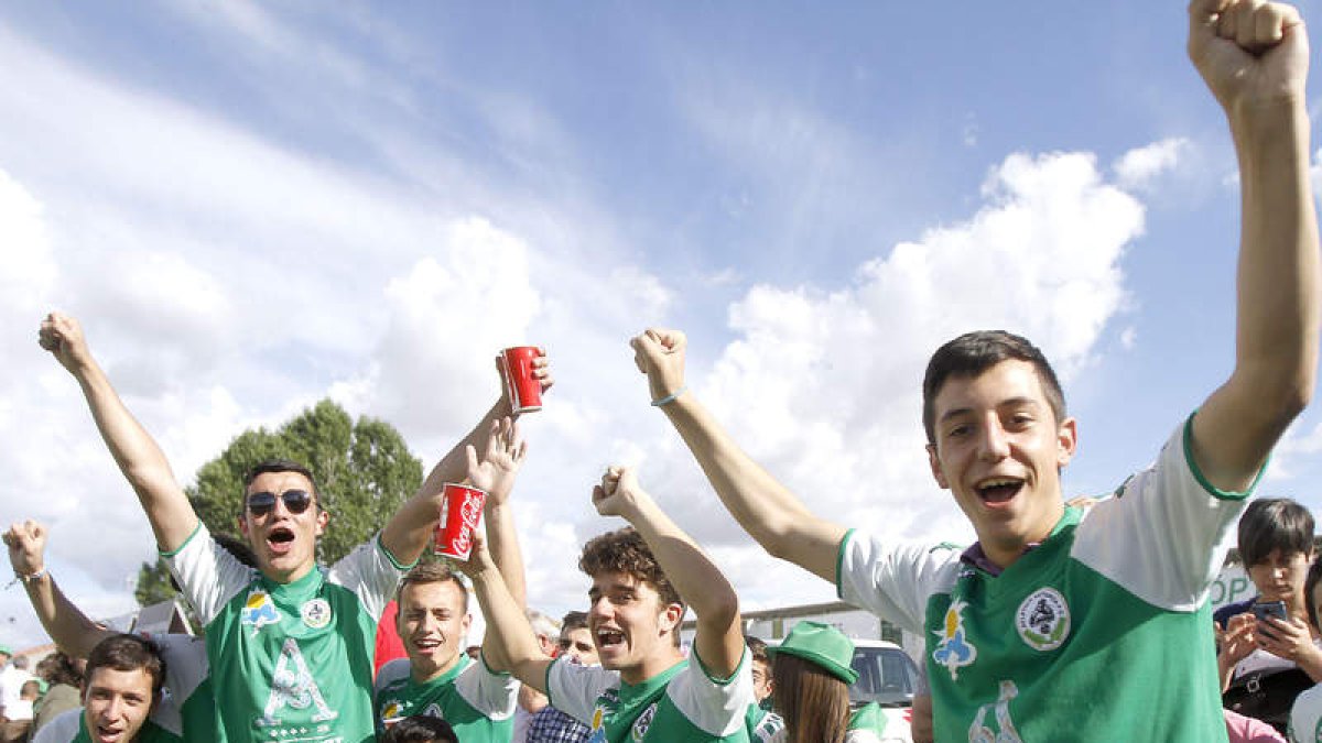 La afición astorgana fue más que nunca el jugador número doce del equipo maragato.