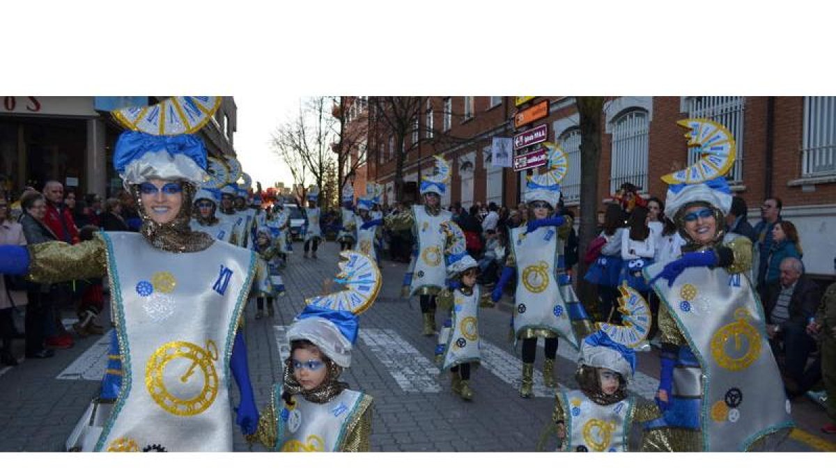 Imagen del desfile de carnaval de Valencia de Don Juan del año pasado. MEDINA