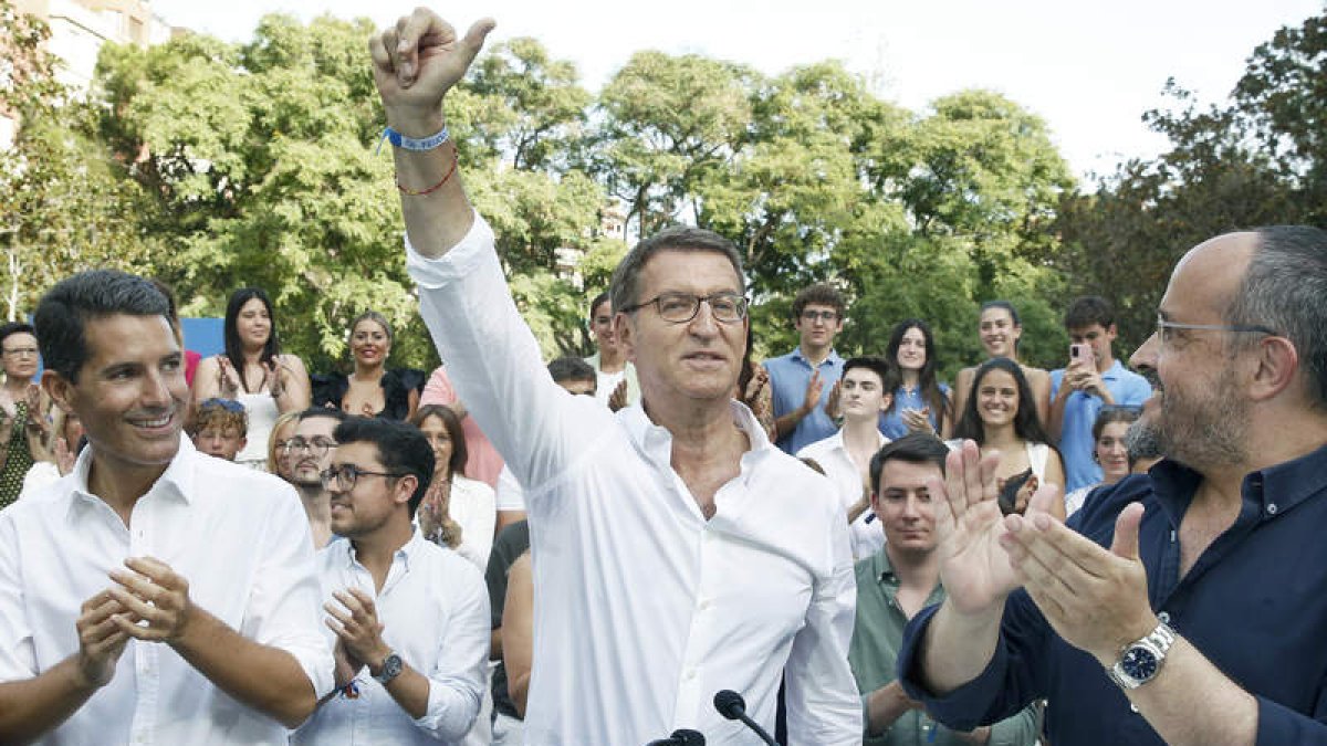 Alberto Núñez Feijóo protagoniza el acto central de los populares en Cataluña. ANDREU DALMAU