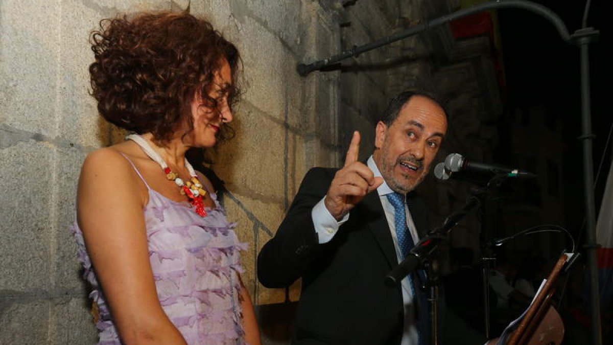 El propietario de Templum Libri Antonio Ovalle, en un momento de su intervención. L. DE LA MATA