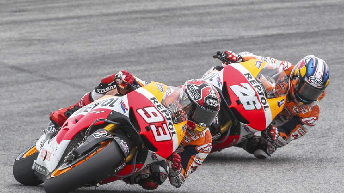 Marc Márquez y Pedrosa, los dos pilotos de Repsol Honda.