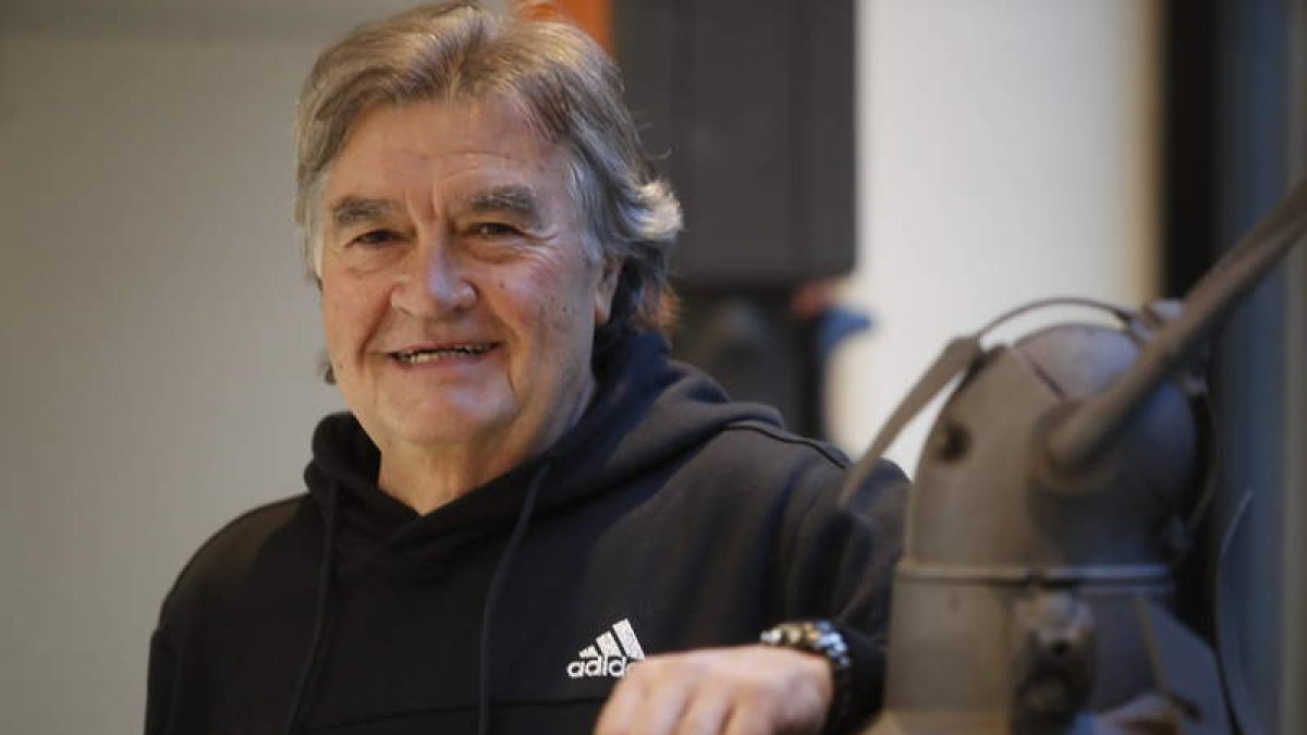 César Lera, presidente de la Delegación Leonesa de Fútbol, se siente orgulloso de los actos del Centenario. RAMIRO