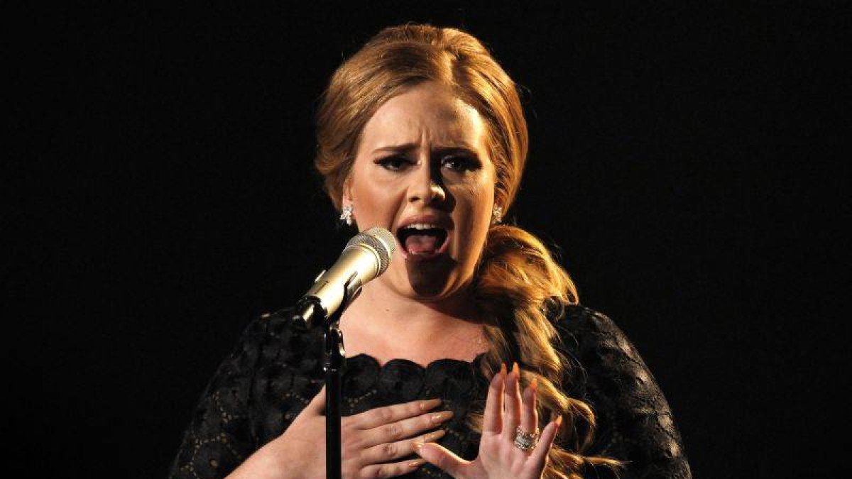 Adele lidera las nominaciones a los premios Billboard