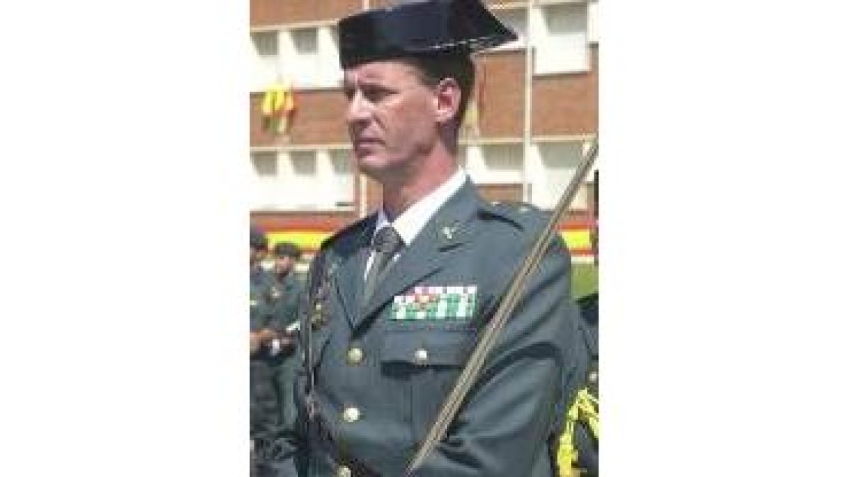 El comandante Gonzalo Pérez García durante un acto oficial