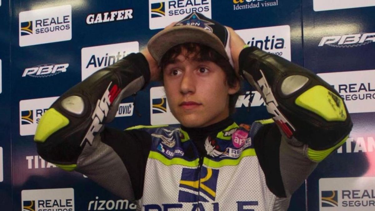 Andreas Pérez, de 14 años, en su box en una carrera del 2017 en la European Talent Cup