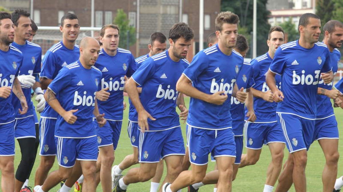 La plantilla de la Deportiva vive sus mejores momentos después de encadenar tres victorias de forma consecutiva.