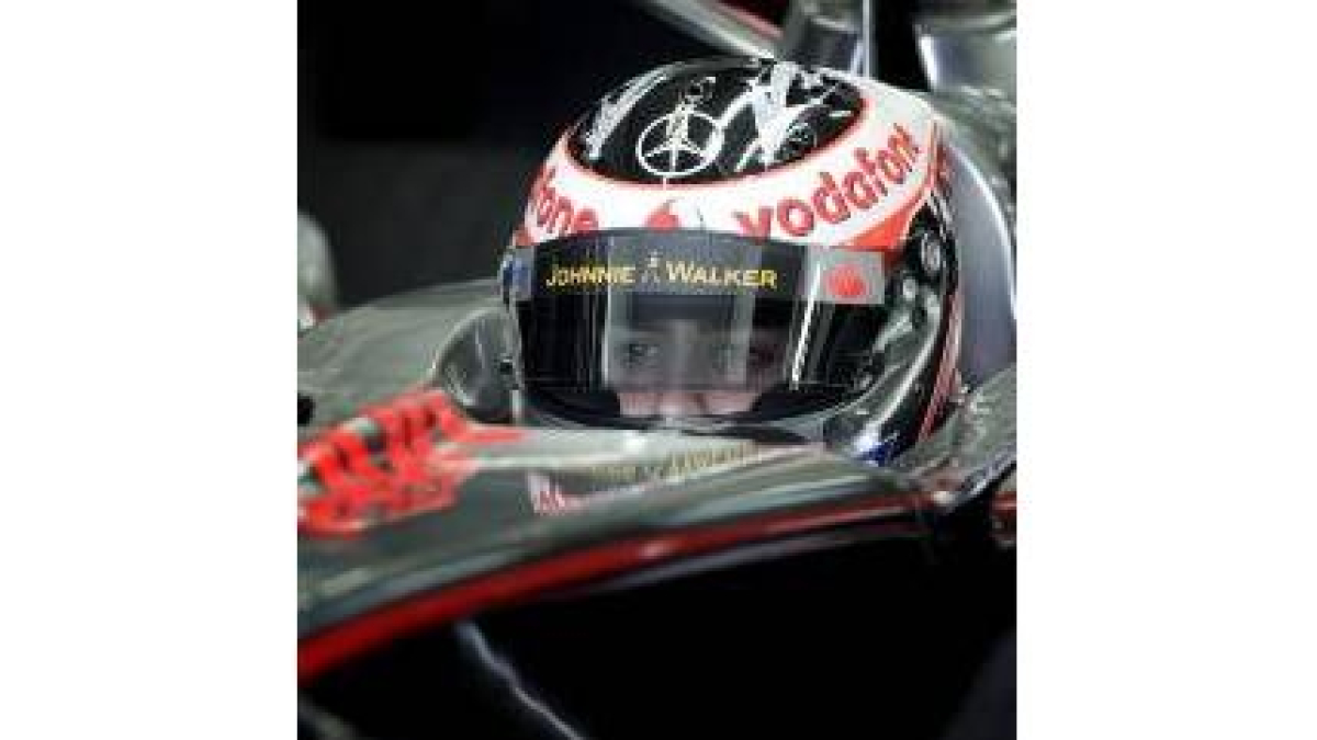 Fernando Alonso, durante el entrenamiento de ayer en Cheste