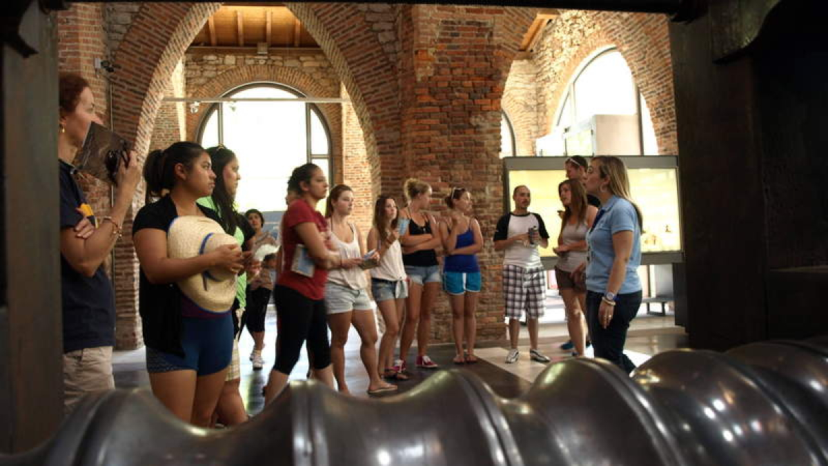 El grupo académico visitó ayer el Museo de la Minería de Sabero.