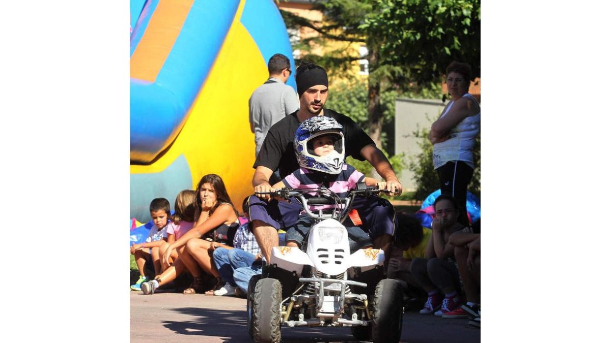 Los más pequeños disfrutaron de la conducción de quads.