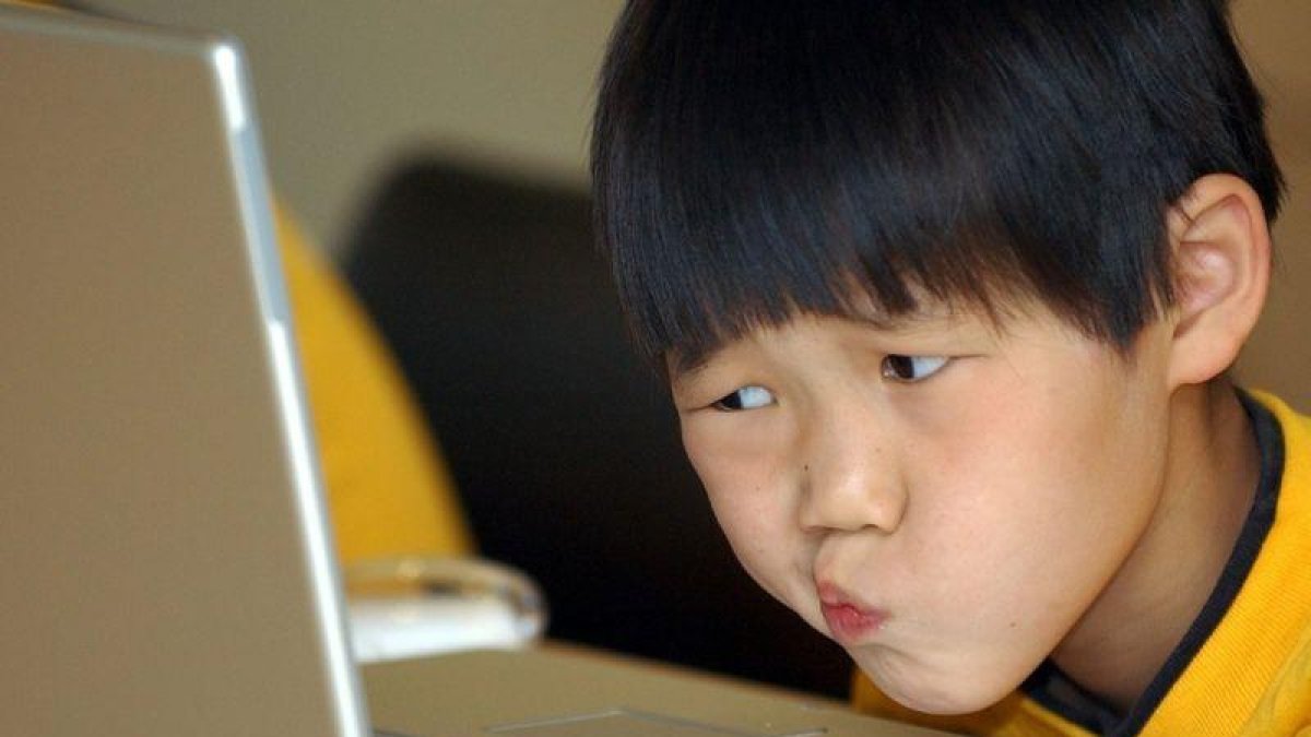 El país pretende que los estudiantes se familiaricen desde edades tempranas con el lenguaje de la programación.