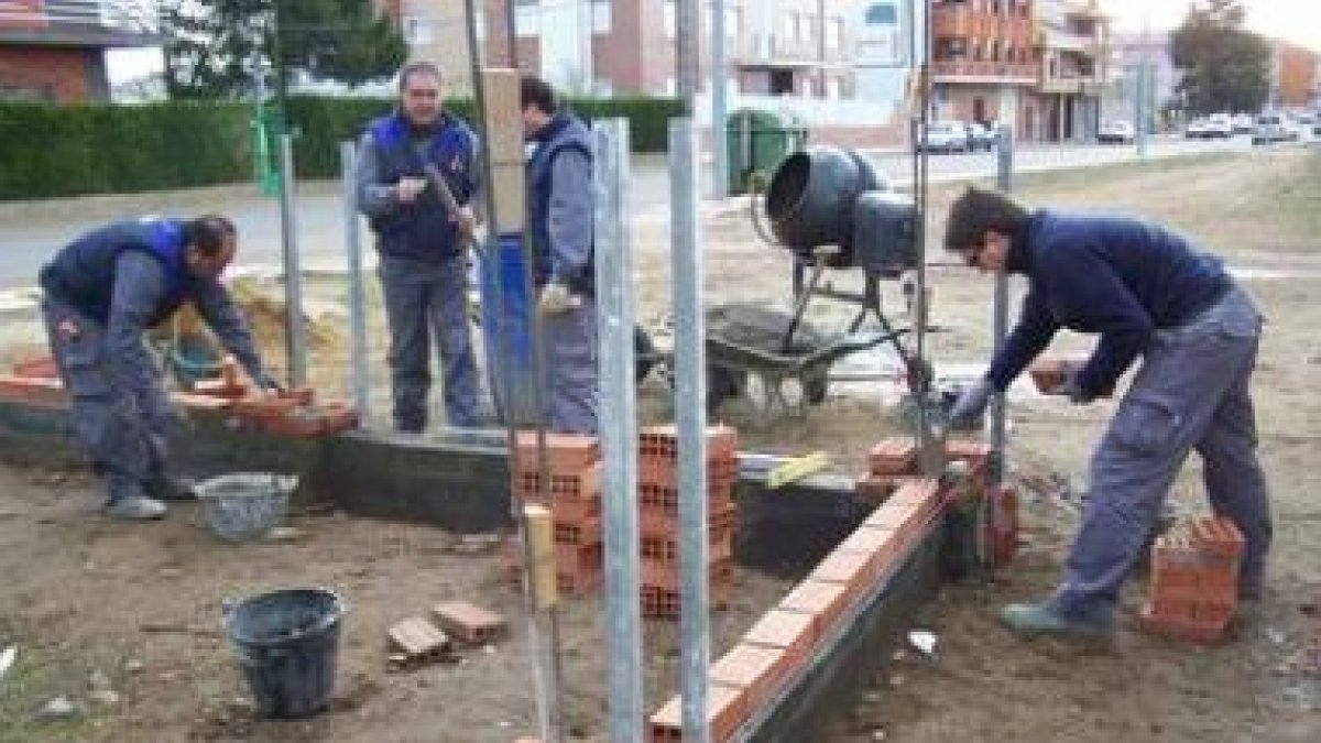 Recepción de las obras de la pasarela, con ascensores accesibles