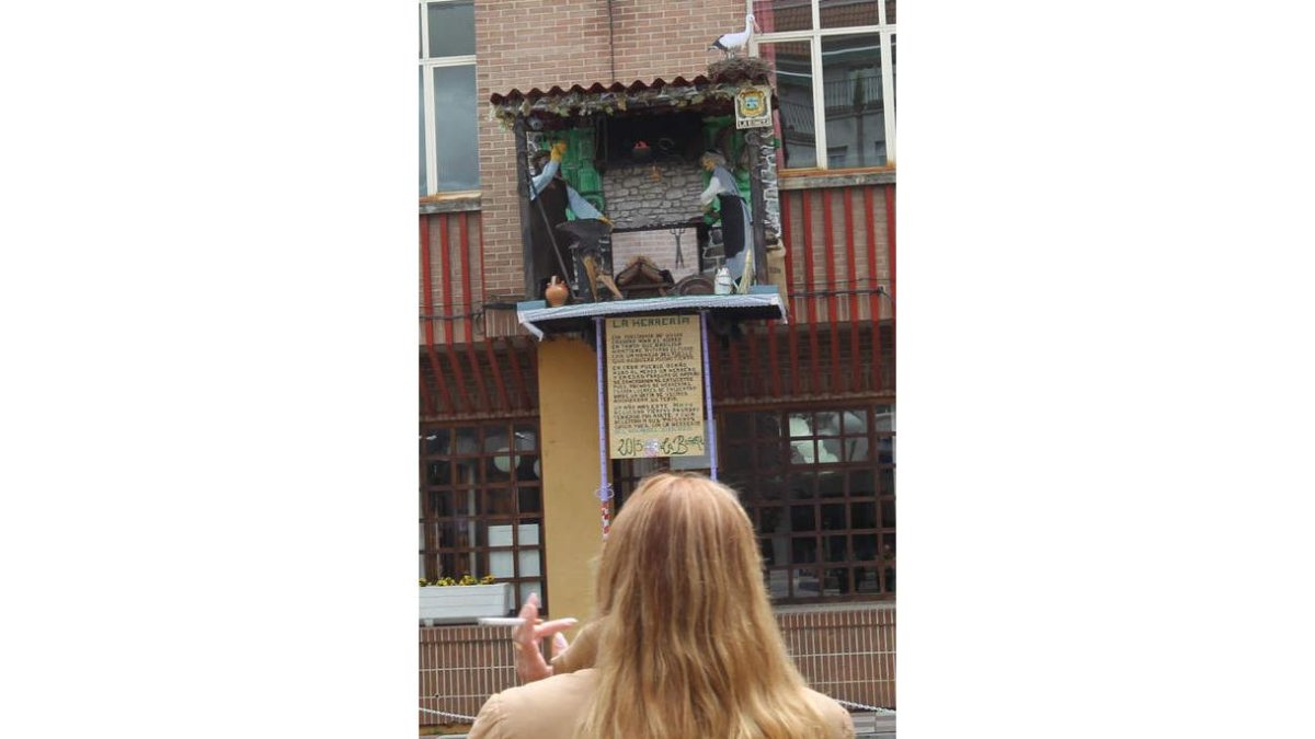‘El Herrero’ de La Bañeza (izquierda) y ‘El viejo Hortelano’, instalado en Jiménez de Jamuz.