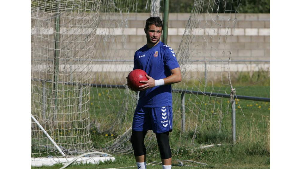 Antonio deberá seguir esperando para debutar como portero de la Cultural.