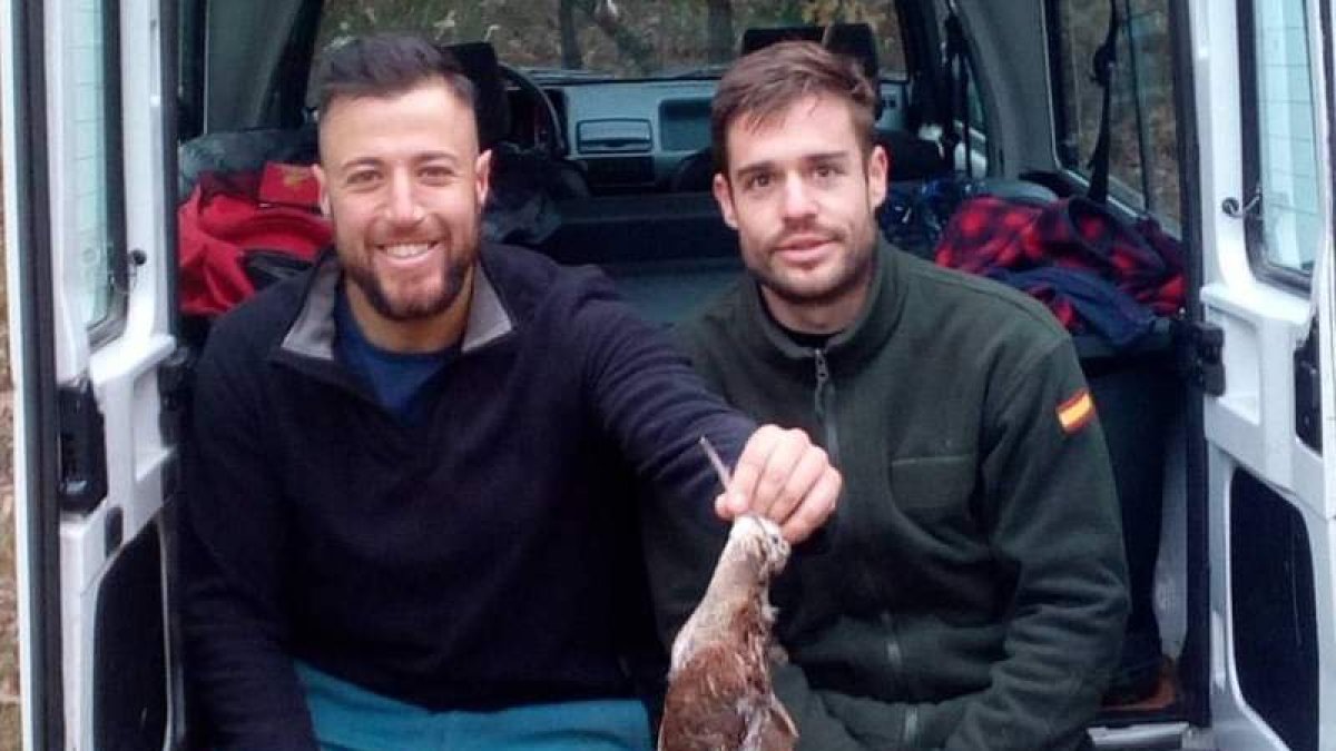 Pedro Pinillas, a la derecha, busca desde hoy un lugar en el cuadro de honor del Nacional de Becada. DL