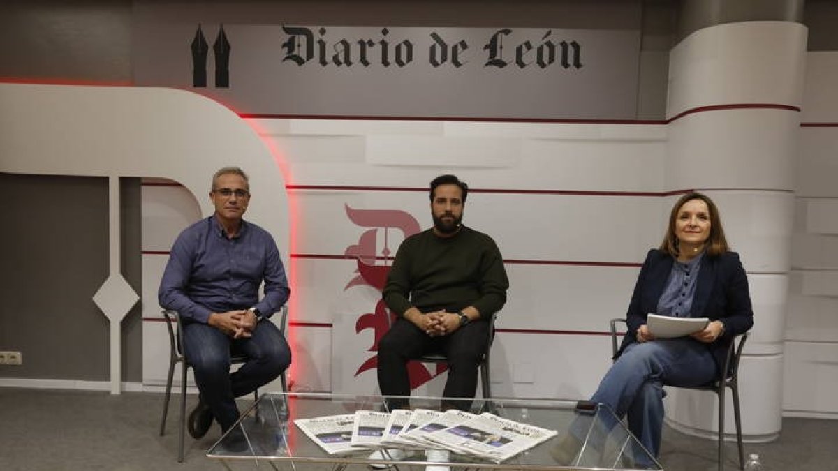 Vicente Álvarez, Alejandro Barrera y María Carnero. RAMIRO