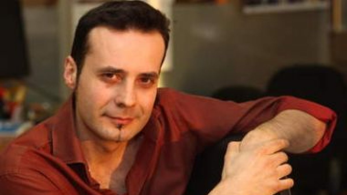 El escritor y periodista del Diario de León Carlos Fidalgo.