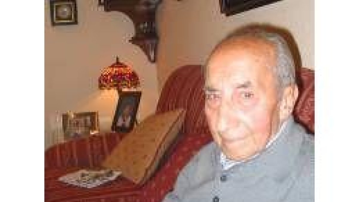 A los 96 años, lleva 16 alejado del oficio