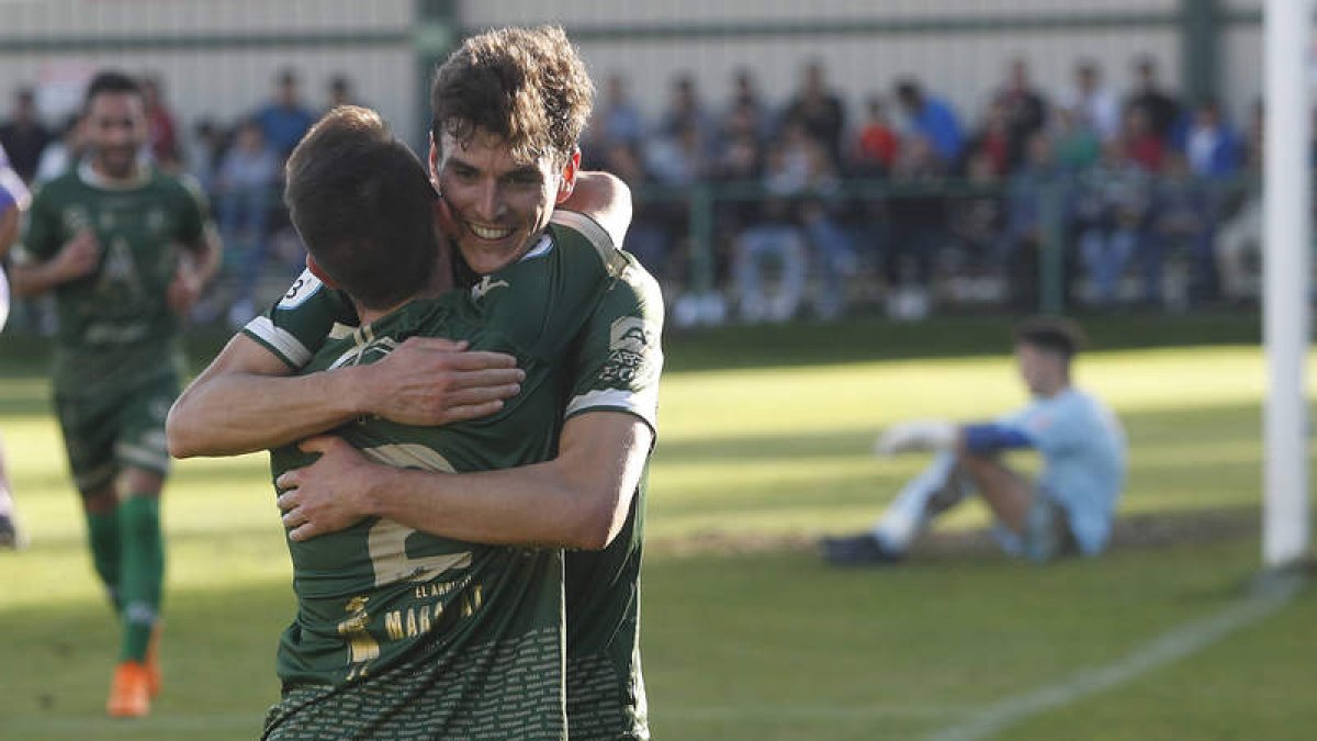 Gonzalo González será un futbolista decisivo para que el Astorga consiga el objetivo. MARCIANO PÉREZ