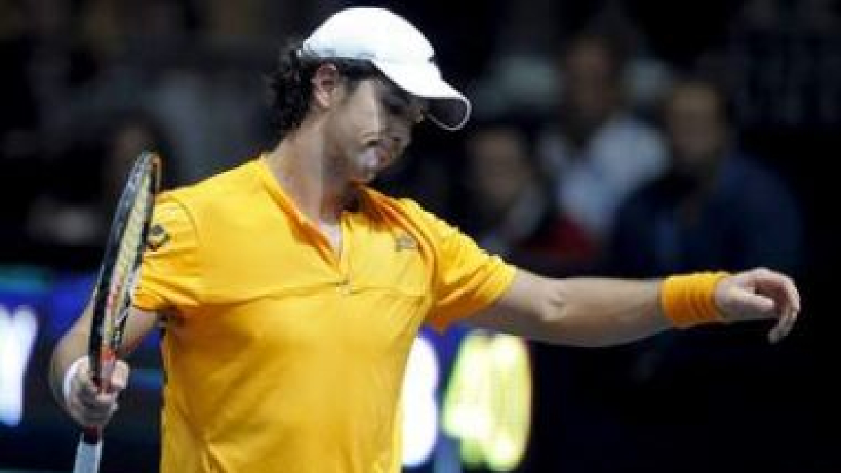 Fernando Verdasco se lamenta de un golpe errado.