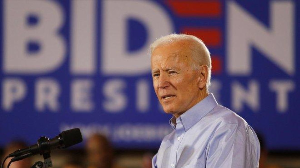 Joe Biden habla durante su primer evento de campaña electoral.