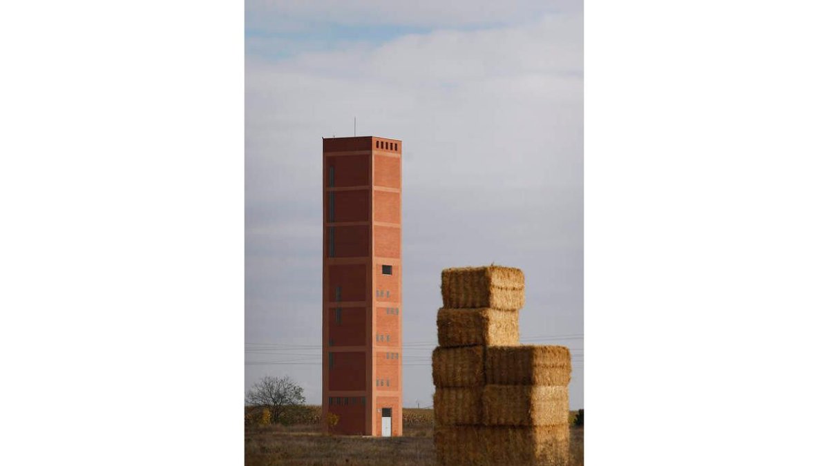 Uno de los primeros cometidos que tuvo la Mancomunidad de Municipios del Páramo fue el de gestionar los residuos y basuras que generaban los ayuntamientos miembros. Hoy colaboran con la Universidad de León y con Alzhéimer León, entre otras. También han ap