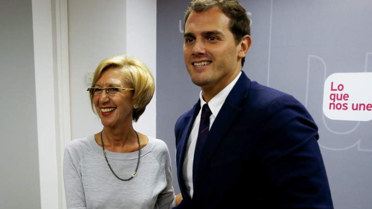 La líder de UPyD, Rosa Díez, y el de Ciudadanos, Albert Rivera.