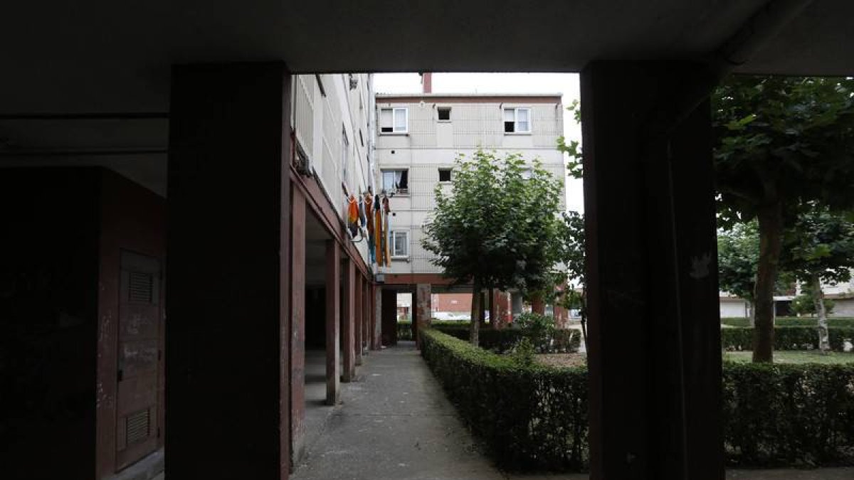 Exterior del bloque de viviendas afectado