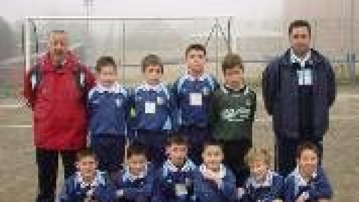 Formación del equipo infantil de La Morenica que milita en el grupo A de la 1.ª División Provincial