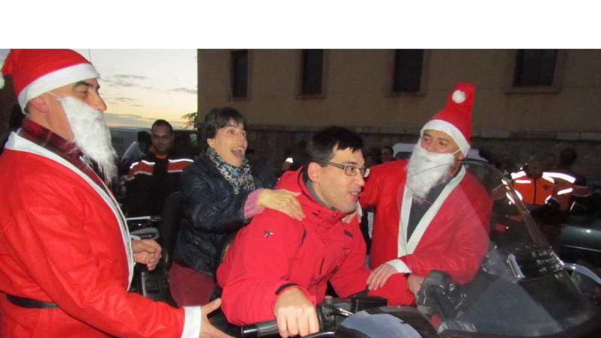 Jornada motera con Papá Noel en Aspace.