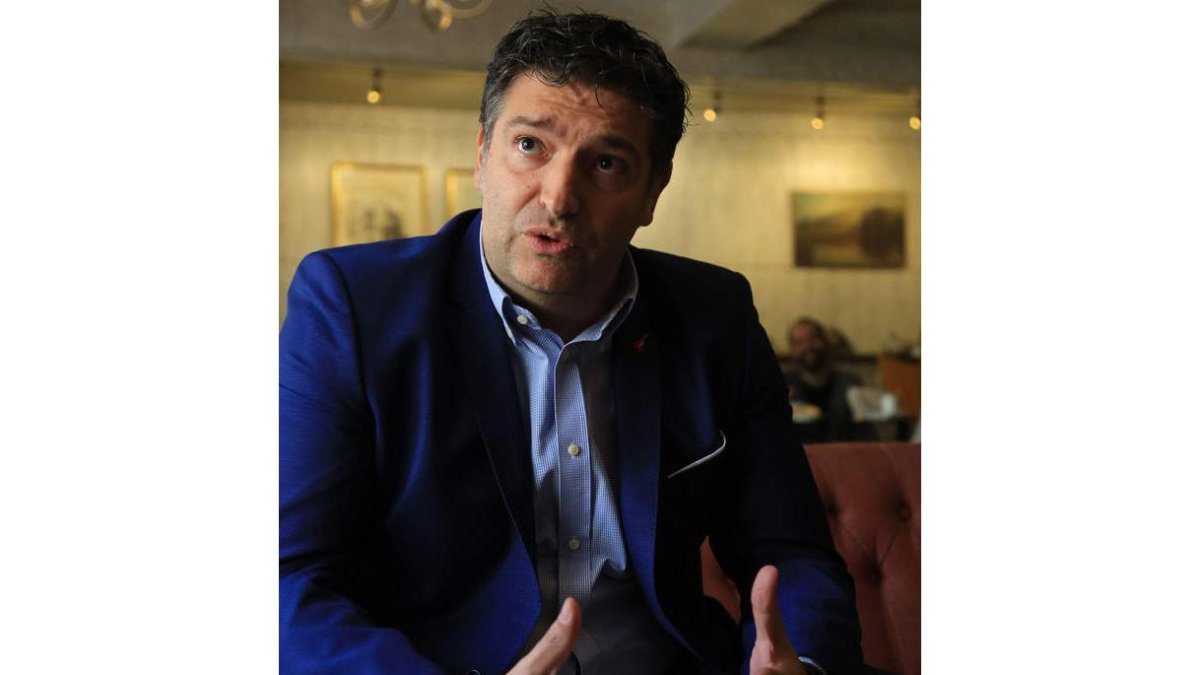Julio César Álvarez, ayer, en su estreno como presidente del CEL. SECUNDINO PÉREZ