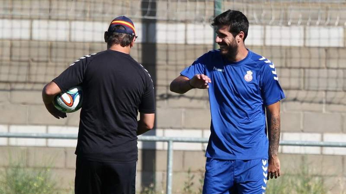 Dani Hedrera, durante el primer entrenamiento que efectuó la Cultural esta temporada.