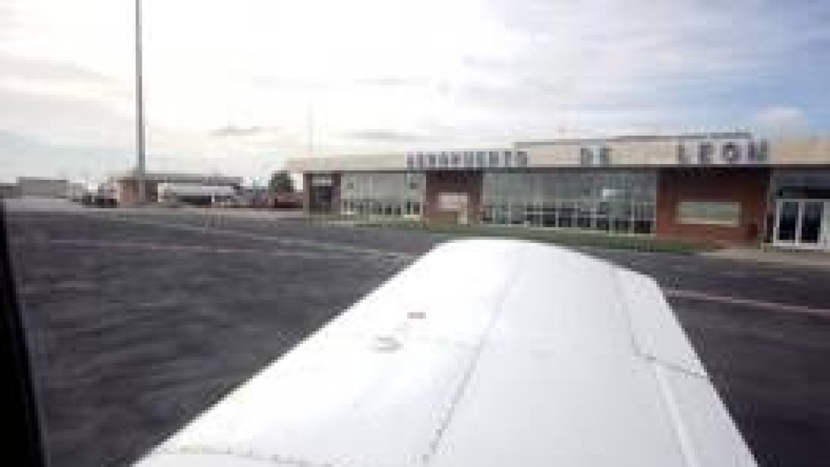 El aeropuerto de León contará el año que viene con sus primeras rutas internacionales