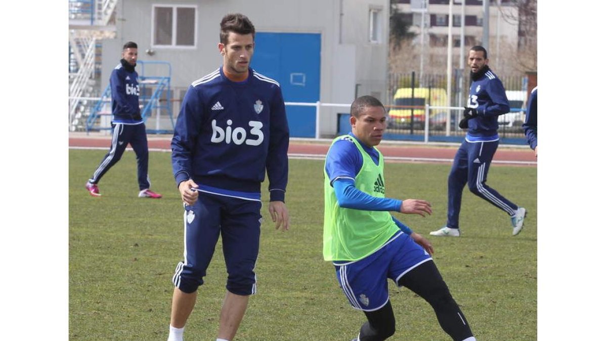 Máyor se perderá el partido de Huesca por acumulación de amonestaciones.